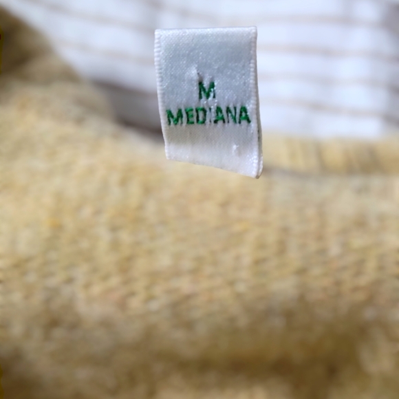 Women's Medium Wool Blend Cardigan - Picture 3 of 4